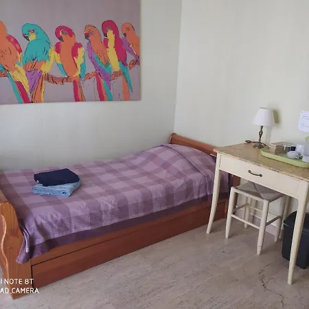 D'hotes La Maison Haute Bed & Breakfast Perpignan